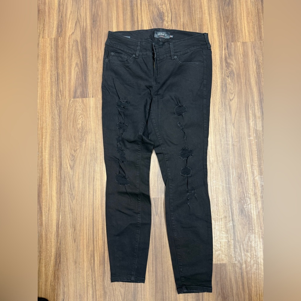 Torrid Black Ripped Skinny Jeggings Plus Size 16T